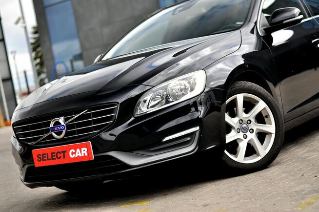 Volvo V60 LiFT 2,0D 5-Cilindrów Automat  Ledy Skóra Navi Full Opcja Płock - zdjęcie 12