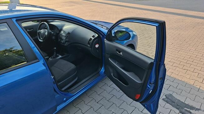 Ładny Hyundai I30*1.6+GAZ 126KM KLIMA*elektryka*HAK*serwiS Łódź - zdjęcie 11