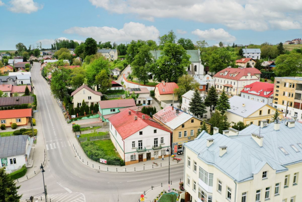 Inwestycja | Centrum | Narożna działka | Potencjał Pruchnik - zdjęcie 1