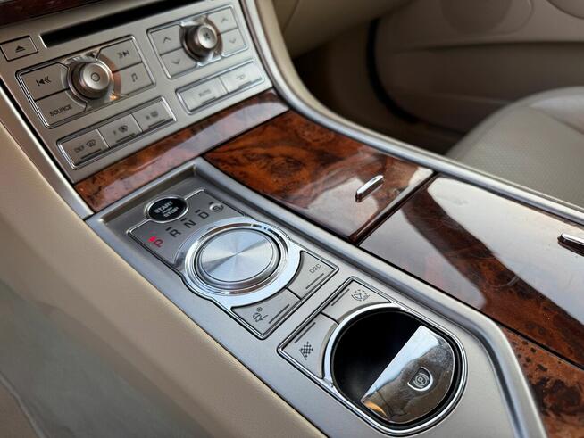 Limuzyna Jaguar XF 3,0D Warszawa - zdjęcie 12