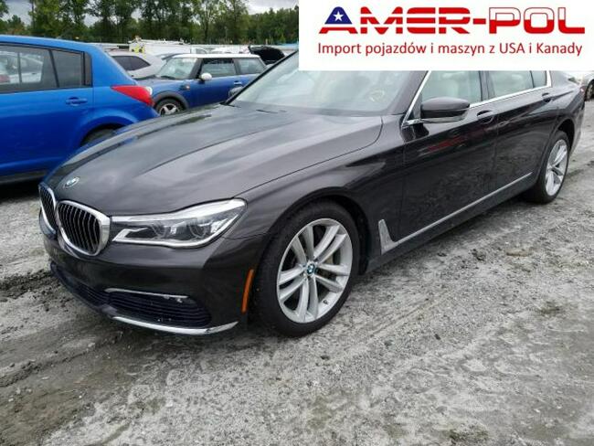 BMW 750 2017, 4.4L, 4x4, porysowany lakier Warszawa - zdjęcie 1