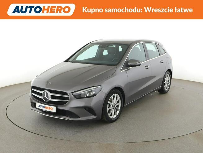 Mercedes B 180 automat półskóra navi kamera grzane fotele LED Warszawa - zdjęcie 1