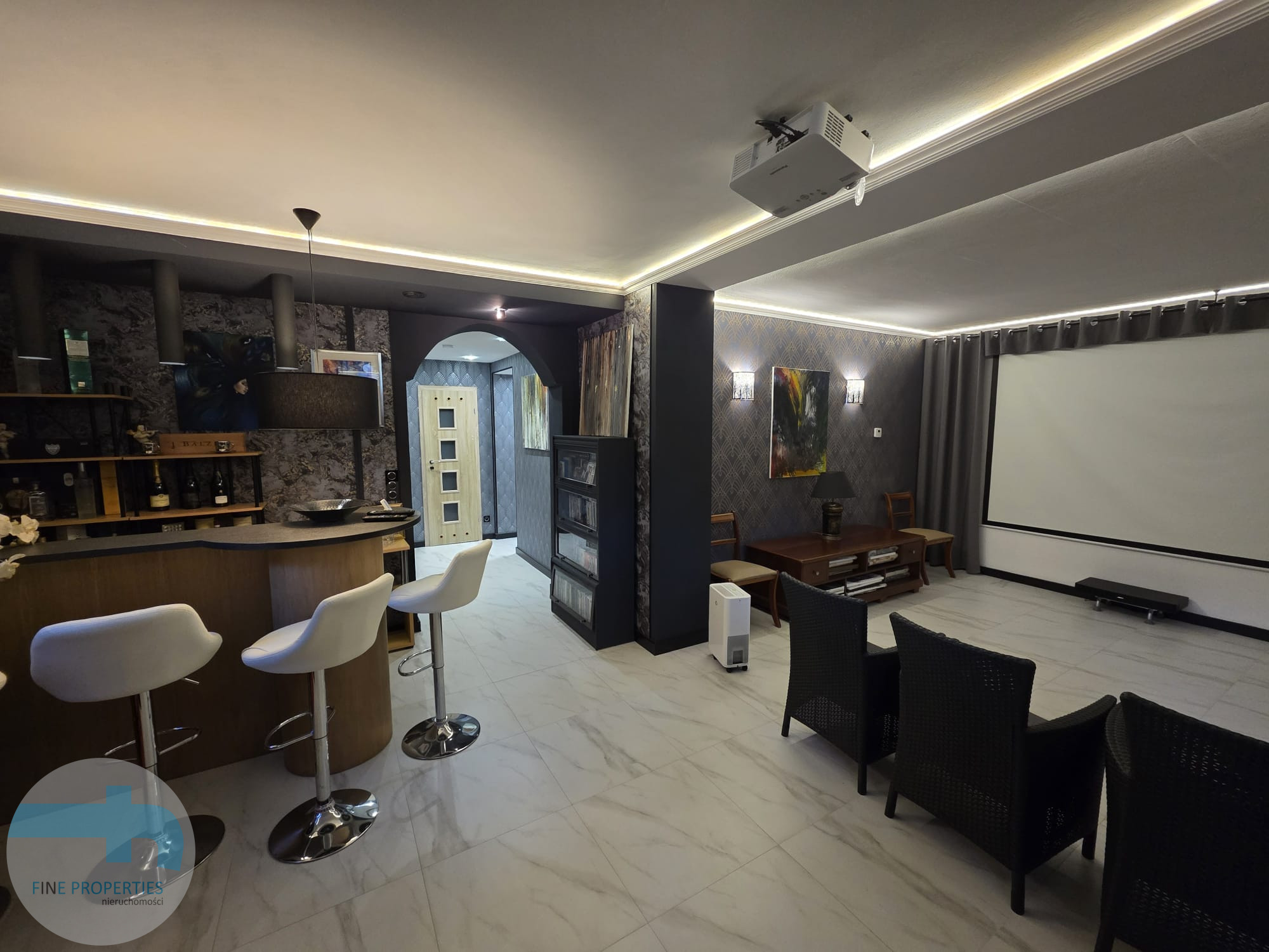 Wyjatkowa i niespotykana willa. Po generalnym remoncie, bez wkładu. Piaseczno - zdjęcie 3