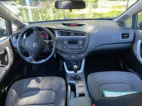 Kia Cee'd benzyna I rej. 2017 przebieg 57500 km Kobylnica - zdjęcie 10
