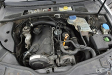 Volkswagen Passat 1.9TDI Klima Sedan 2003 rok Lift Tarnogród - zdjęcie 11