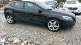 Volvo V40 2.0 120ps Klimatronic Alusy 17 GrzaneFotele Virtual PDC Navi Gniezno - zdjęcie 11