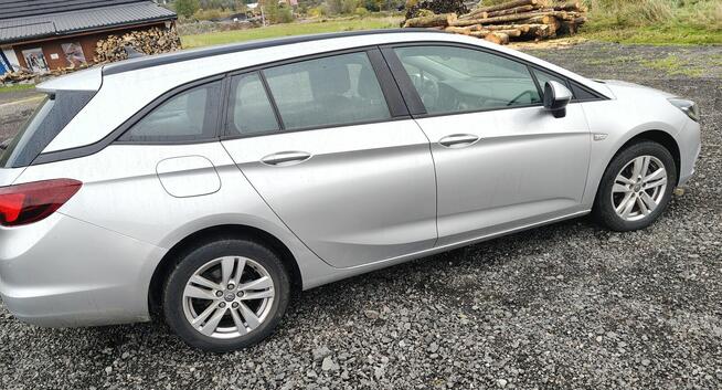 Opel Astra Sports Turner 1.6 2019 Bielsko-Biała - zdjęcie 1