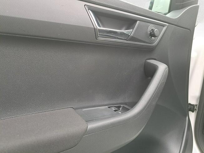 Škoda Fabia Krajowy ! LED ! Czujniki park. ! Stalowa Wola - zdjęcie 11