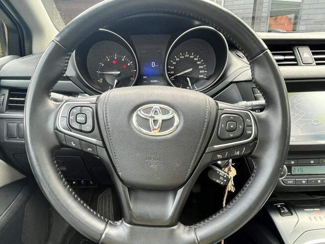 Toyota Avensis Sadlno - zdjęcie 6