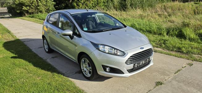 Ford Fiesta benzyna , mały przebieg, Super Stan, Titanium,lift Słupsk - zdjęcie 2