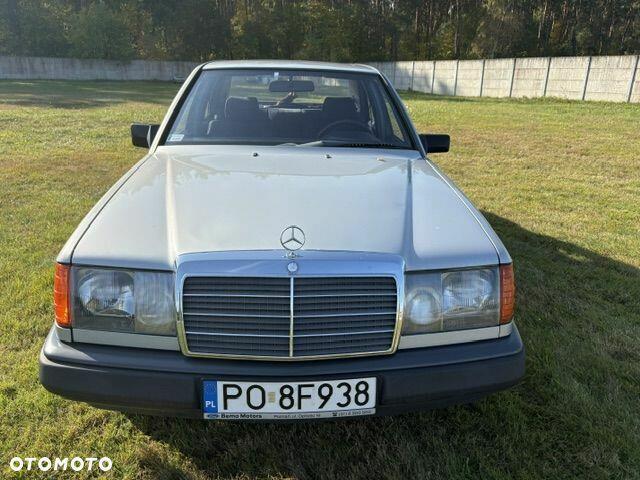 Mercedes-Benz W124 (1984-1993) Wiórek - zdjęcie 4