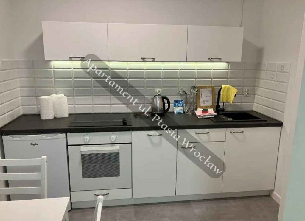 1pok, 30met, ul. Ptasia WINDA/2017 (Wrocław) Krzyki - zdjęcie 1