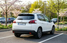 Peugeot 2008 1.5 HDI 102 KM rok 2019 Konin - zdjęcie 6