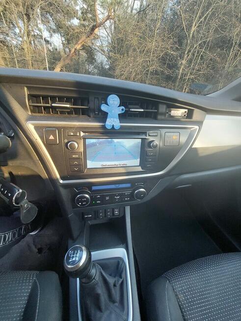 Sprzedam Toyota Auris 1.33 wersja Premium Wrocław - zdjęcie 2