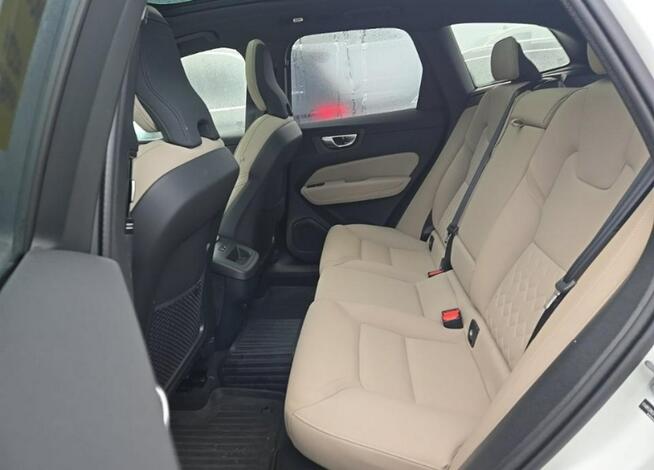 Volvo XC 60 Bogata wersja wyposażenia / AWD / B5 Wrocław - zdjęcie 11