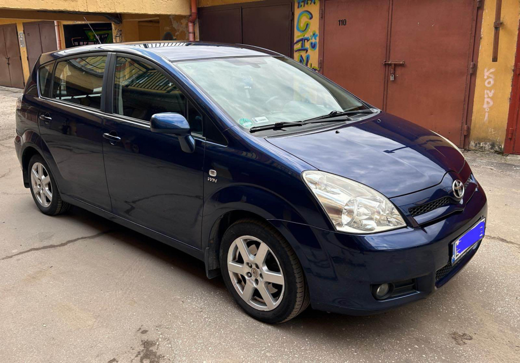 Toyota Corolla Verso 1.8 benzyna +LPG 2005 r 286000 Snopków - zdjęcie 3