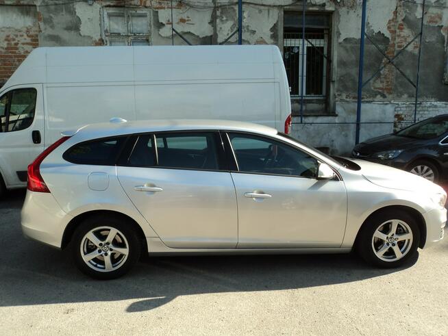 sprzedam ładne VOLVO V60 Z 2016R 1.6 TDI 150KM Lublin - zdjęcie 3