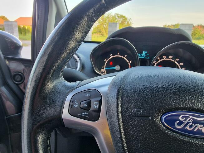 Ford Fiesta 1.25 *2x PDC* grzane fotele + szyba* WZOROWY STAN Czarnków - zdjęcie 12