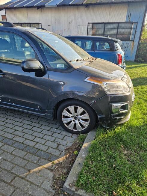 Syndyk sprzeda samochód osobowy Citroen C3 Picasso Września - zdjęcie 2