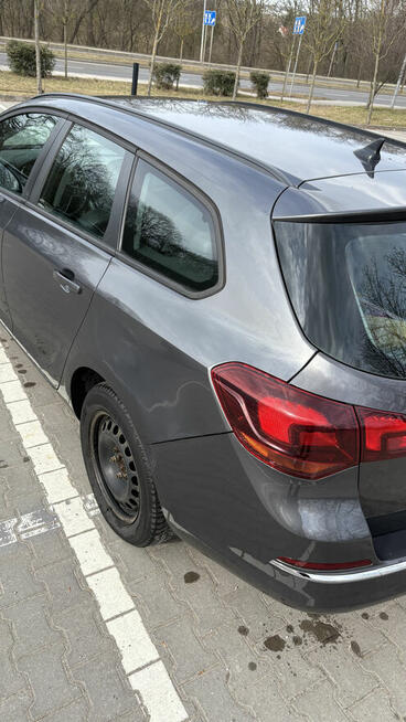 Opel Astra 2011 Szczecin - zdjęcie 4