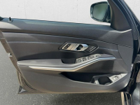 BMW 320 i M Sport sport-aut  ! Z Polskiego Salonu ! Faktura Vat ! Warszawa - zdjęcie 10