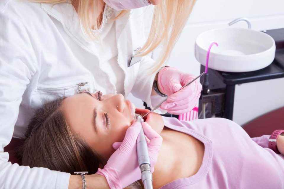 Lekarz dentysta Żychlin - zdjęcie 1