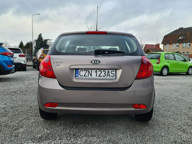 Kia Cee'd Benzyna Klimatronik Półskóry Tempomat Halogeny Komputer Wągrowiec - zdjęcie 5