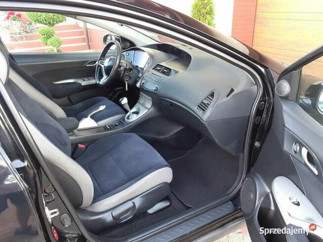 Honda Civic VIII 2.2i-CTDi Executive Wałdowo Szlacheckie - zdjęcie 12