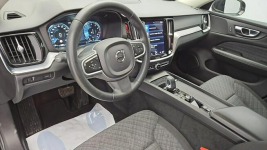 Volvo V60 B Momentum Pro aut ! Z Polskiego Salonu ! Faktura VAT ! Warszawa - zdjęcie 9