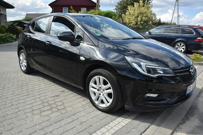 Opel Astra 1.0B 63TYS KM 2017r Klima Grzane Fotele Sprowadzony Majdan Sieniawski - zdjęcie 9
