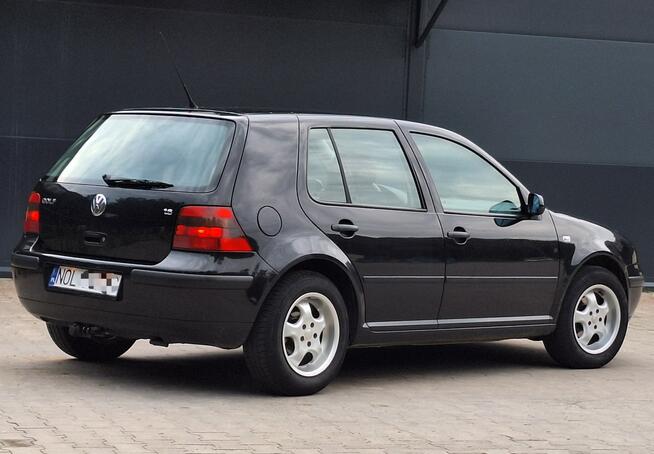 Volkswagen Golf * 1.6 16V* czarny* 5DRZWI* 1.6i *** Olsztyn - zdjęcie 2