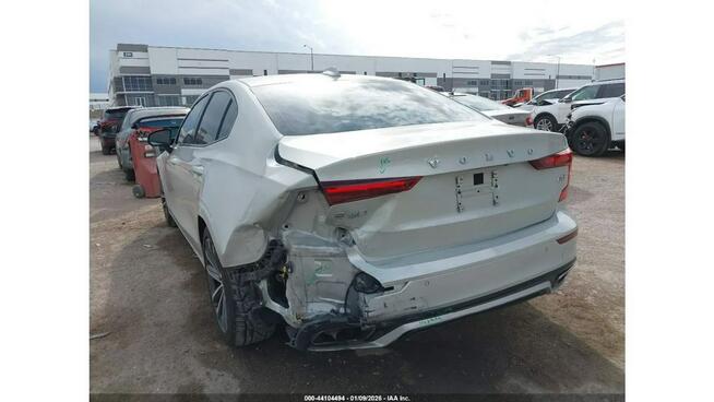 Volvo S60 / 2.0 250KM / Bogate wyposażenie / niski przebieg / Tarnów - zdjęcie 7