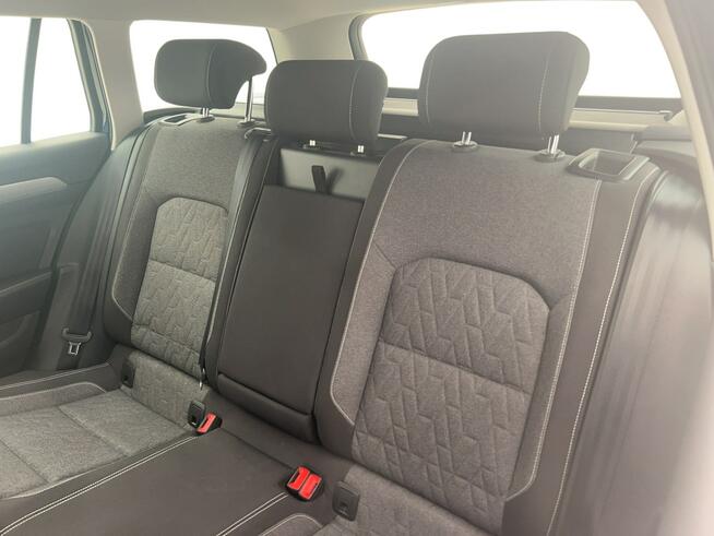 Volkswagen Passat 2.0 TDI EVO Business DSG Warszawa - zdjęcie 12