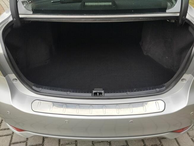 Toyota Avensis Iwkowa - zdjęcie 10