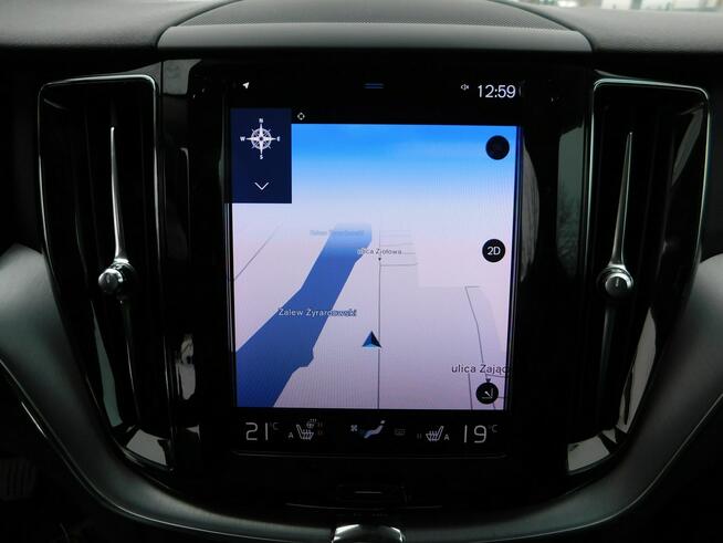 Volvo XC 60 z Gwarancją Bezwypadkowy Kamera Podgrzewane Fotele Żyrardów - zdjęcie 9