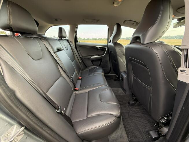 Volvo XC 60 2.0d 190KM automat Kamera Navigacja Bezywpadkowy Ocice - zdjęcie 10