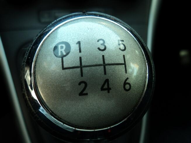 sprzedam ładną TOYOTE AURIS 1.3 B STAN WZOROWY udziela.GW Lublin - zdjęcie 10