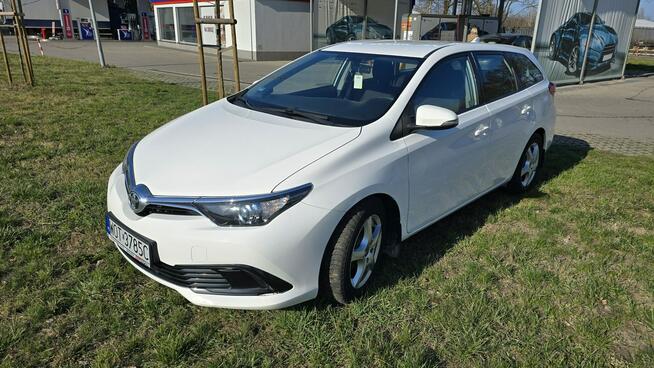 Toyota Auris Karczew - zdjęcie 2
