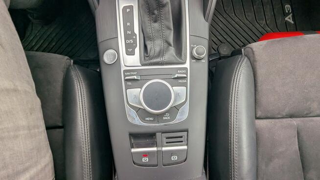 Audi A3 1.5 CoD S-Line/Alcantara/navi/serwis/I właściciel/salon Polska Biała - zdjęcie 9