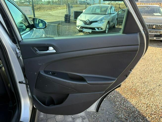 Hyundai Tucson SKÓRY, CZUJNIKI PARKOWANIA,KAMERA COFANIA, NAWIGACJA Słupsk - zdjęcie 12