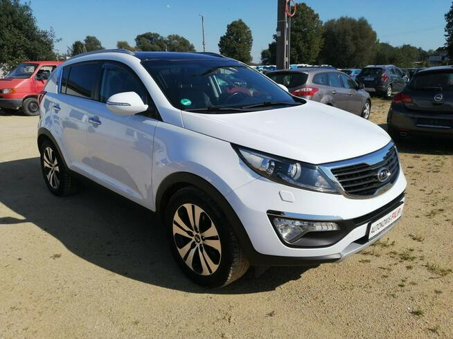 Kia Sportage 2.0 136 KM KLIMATRONIK, 4x4, PARKTRONIK, TEMPOMAT Strzegom - zdjęcie 2