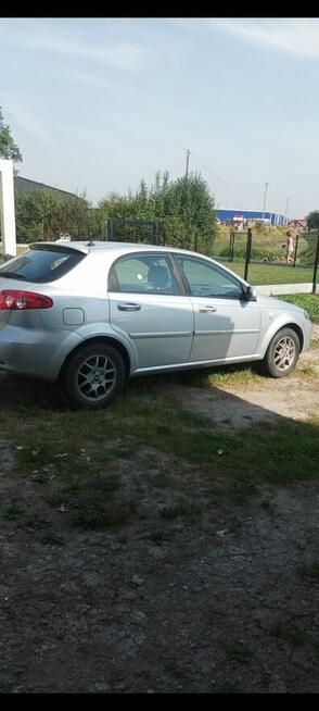 Sprzedam samochód chevrolet Lacetti Pobiednik Mały - zdjęcie 1