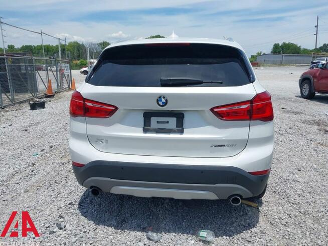 BMW X1 xDrive25i Sport Line sport Łódź - zdjęcie 6