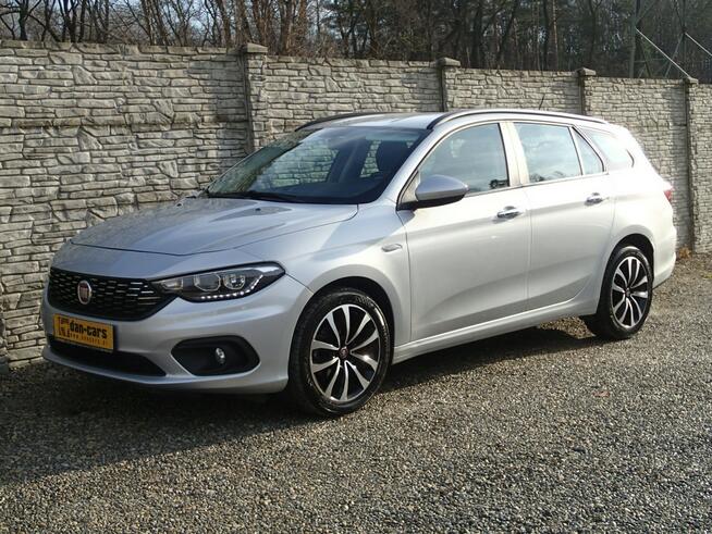 Fiat Tipo 1.4 95KM kombi LED Czujniki Bluetooth Alufelgi Dąbrowa Górnicza - zdjęcie 1