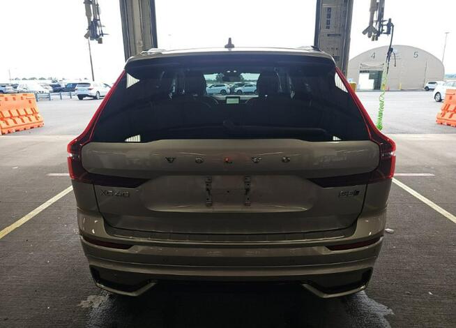 Volvo XC 60 Najwyższa wersja wyposażenia ULTRA / AWD / B5 Cieszyn - zdjęcie 6