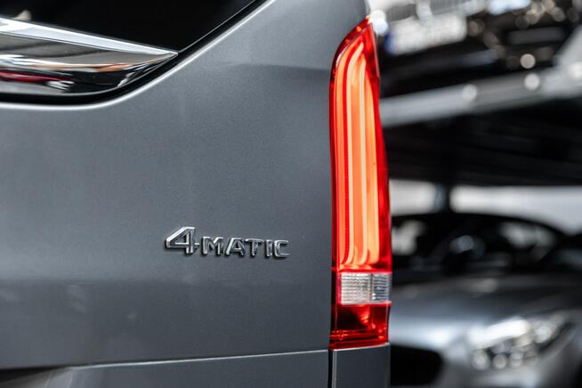 Mercedes V 300 4Matic. Pneumatyka. Luxury. AMG. Bezwypadkowy. FV. Węgrzce - zdjęcie 11
