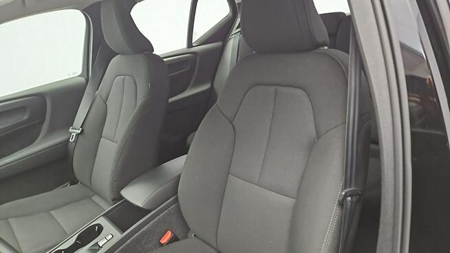 Volvo XC 40 T2 Essential aut ! Z Polskiego Salonu ! Faktura Vat ! Warszawa - zdjęcie 11