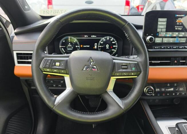 Mitsubishi Outlander Bogata wersja wyposażenia / AWD / niski przebieg Chwaszczyno - zdjęcie 8