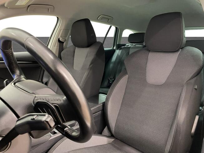 Skoda Octavia 2.0 TDI Ambition Kombi Warszawa - zdjęcie 10