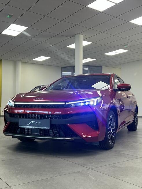 JAC J7 Plus 1.5i 136KM AT - Wyprzedaż! Nowy! za 89.900 PLN Śródmieście - zdjęcie 1